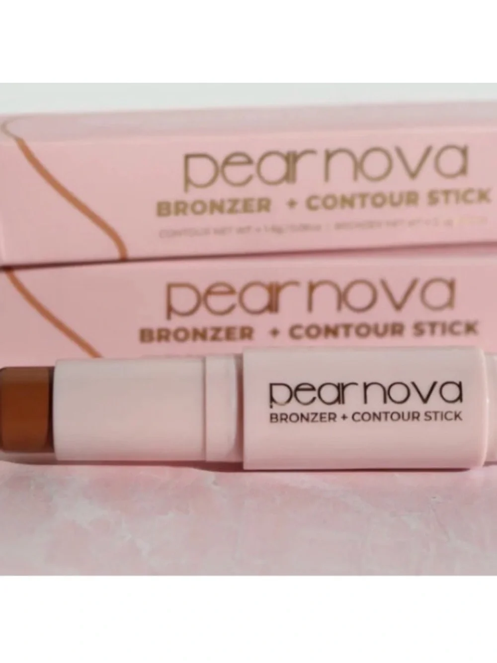 Pear Nova Dual-Ended Bronzer & Contour Stick In Light .